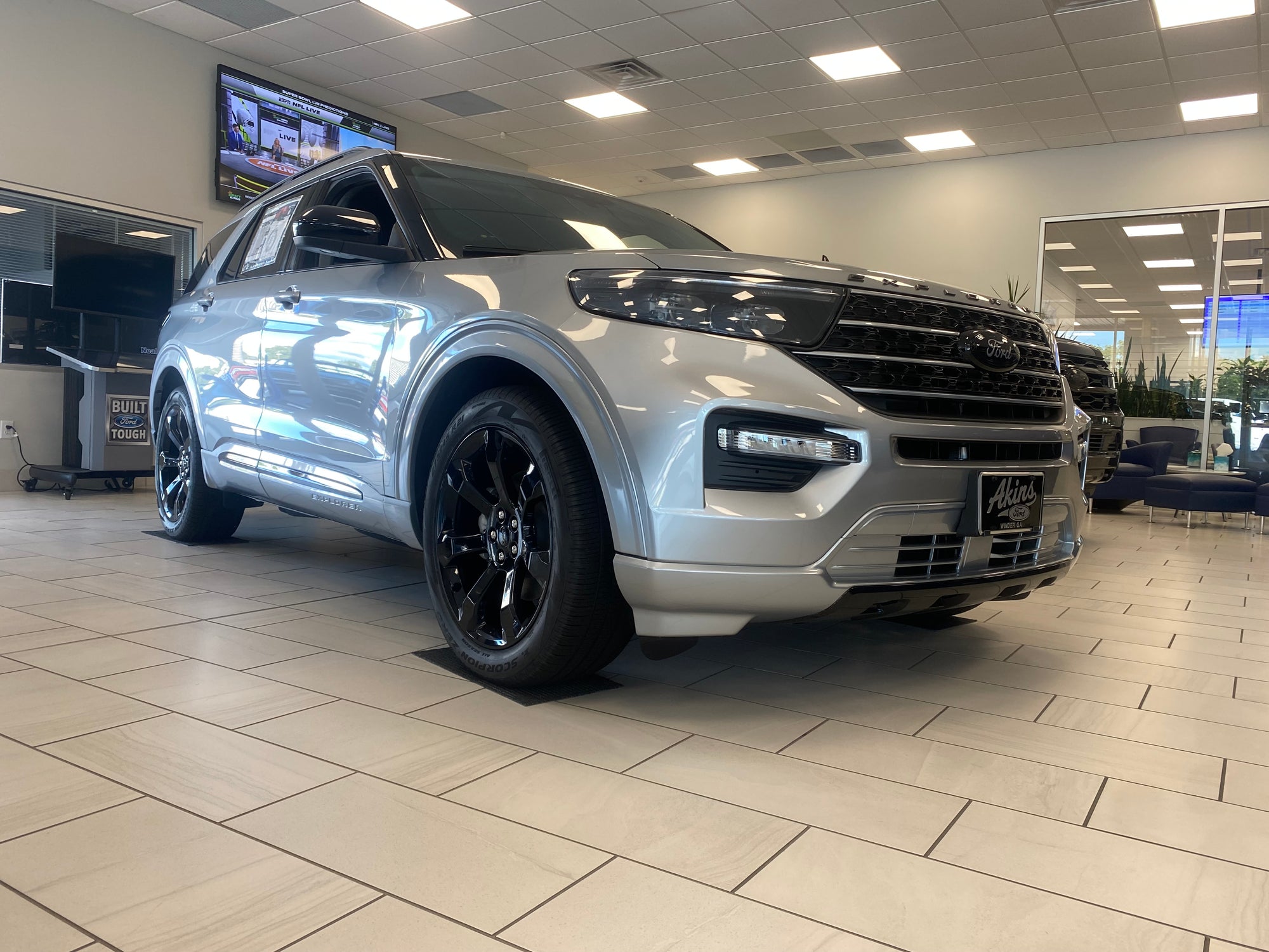 2022 Ford Explorer Covert Edition