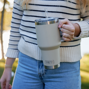 Yeti-35 oz Rambler Straw Mug with Straw Lid