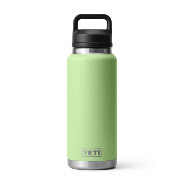 Yeti-Rambler 36 oz Bottle Chug